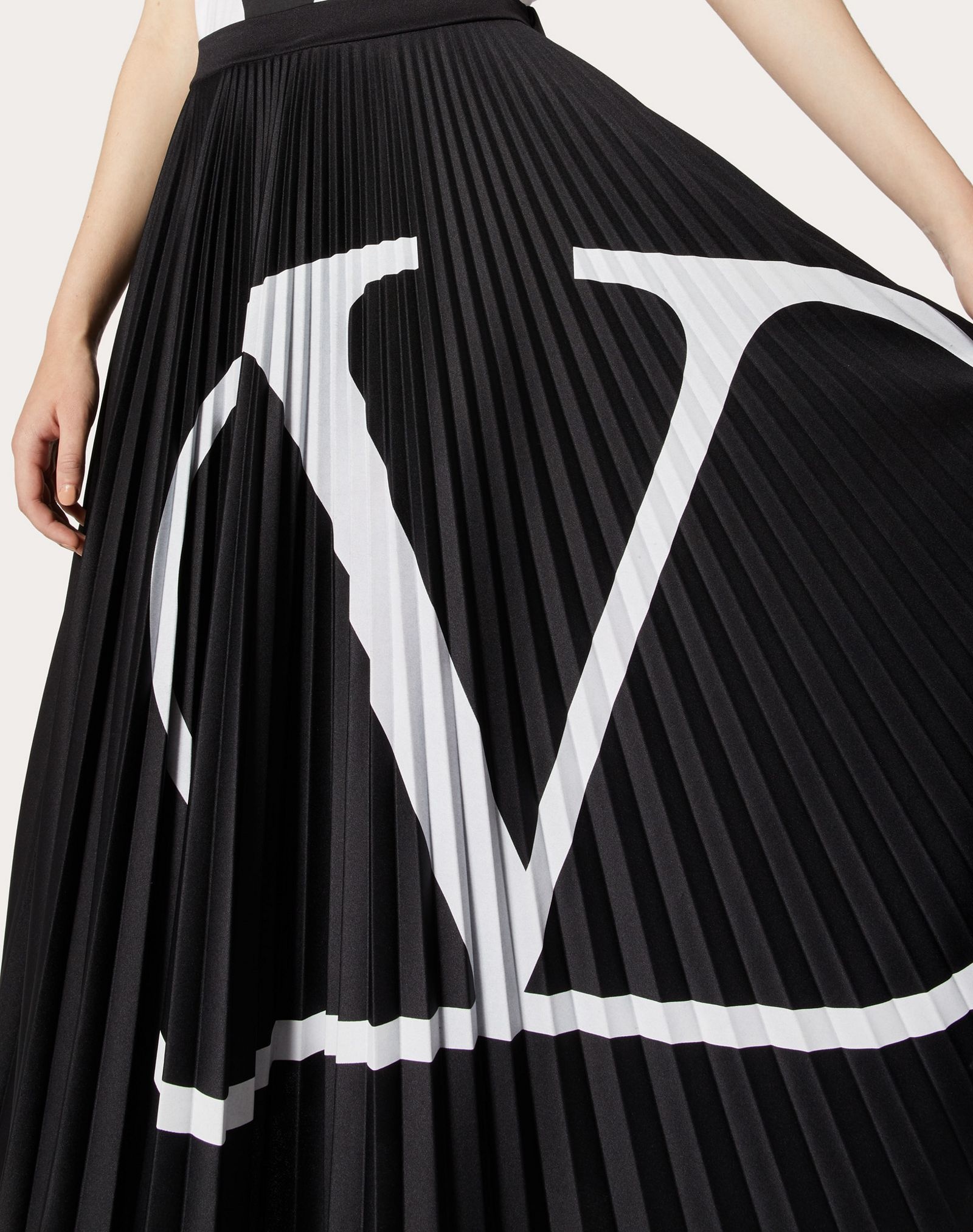 VLogo Signature Pleated Jersey Skirt - 5