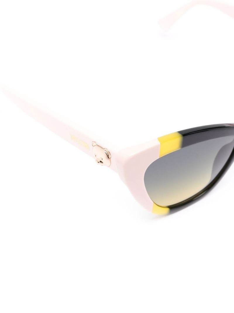 cat eye-frame sunglasses 3