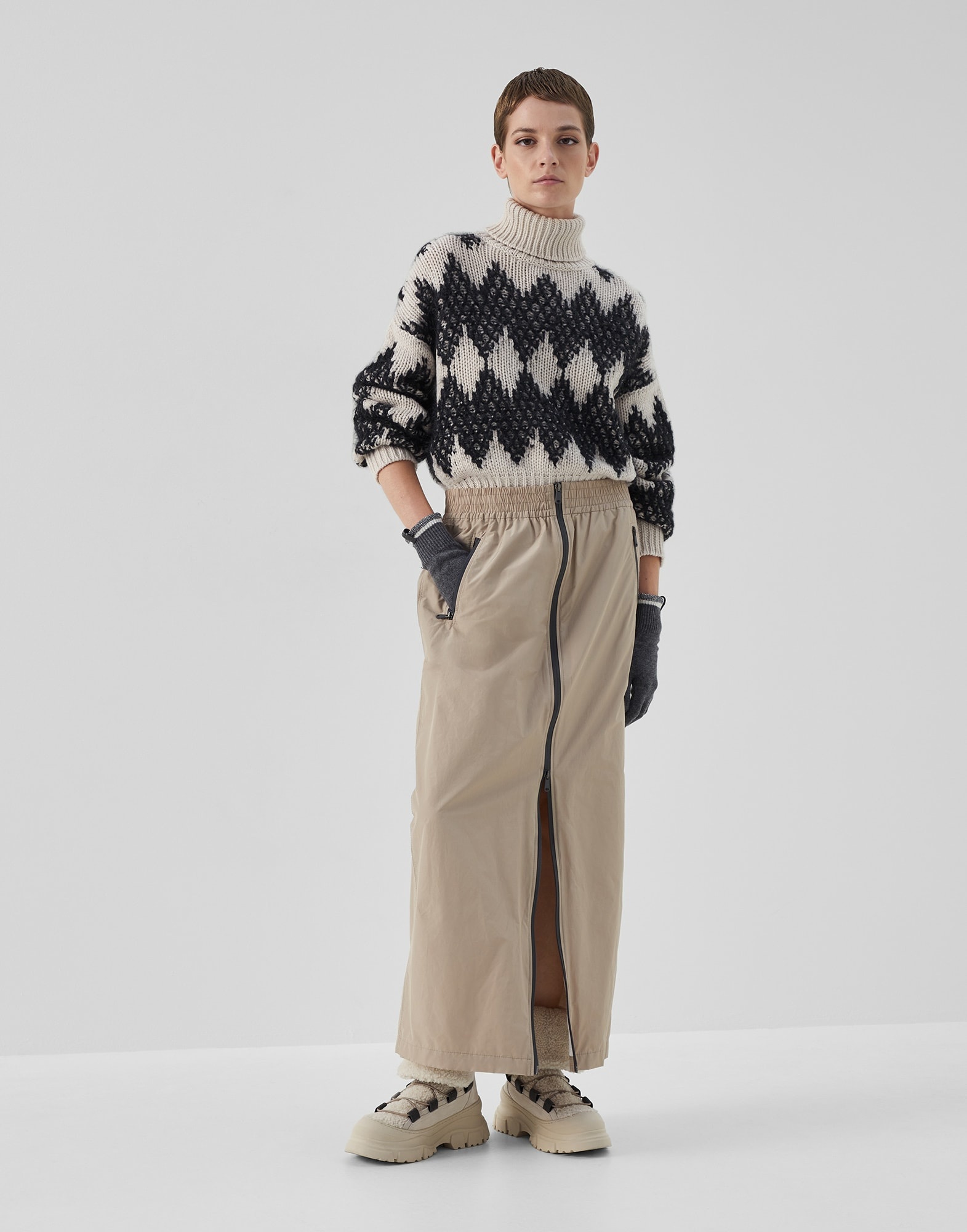 Water-resistant taffeta column skirt - 4