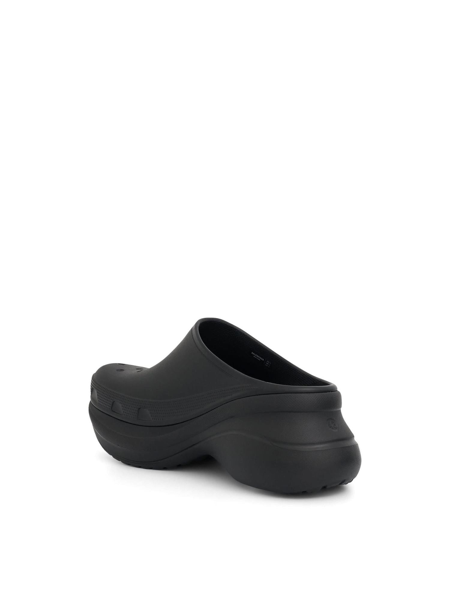 Crocs Mule in Black - 3