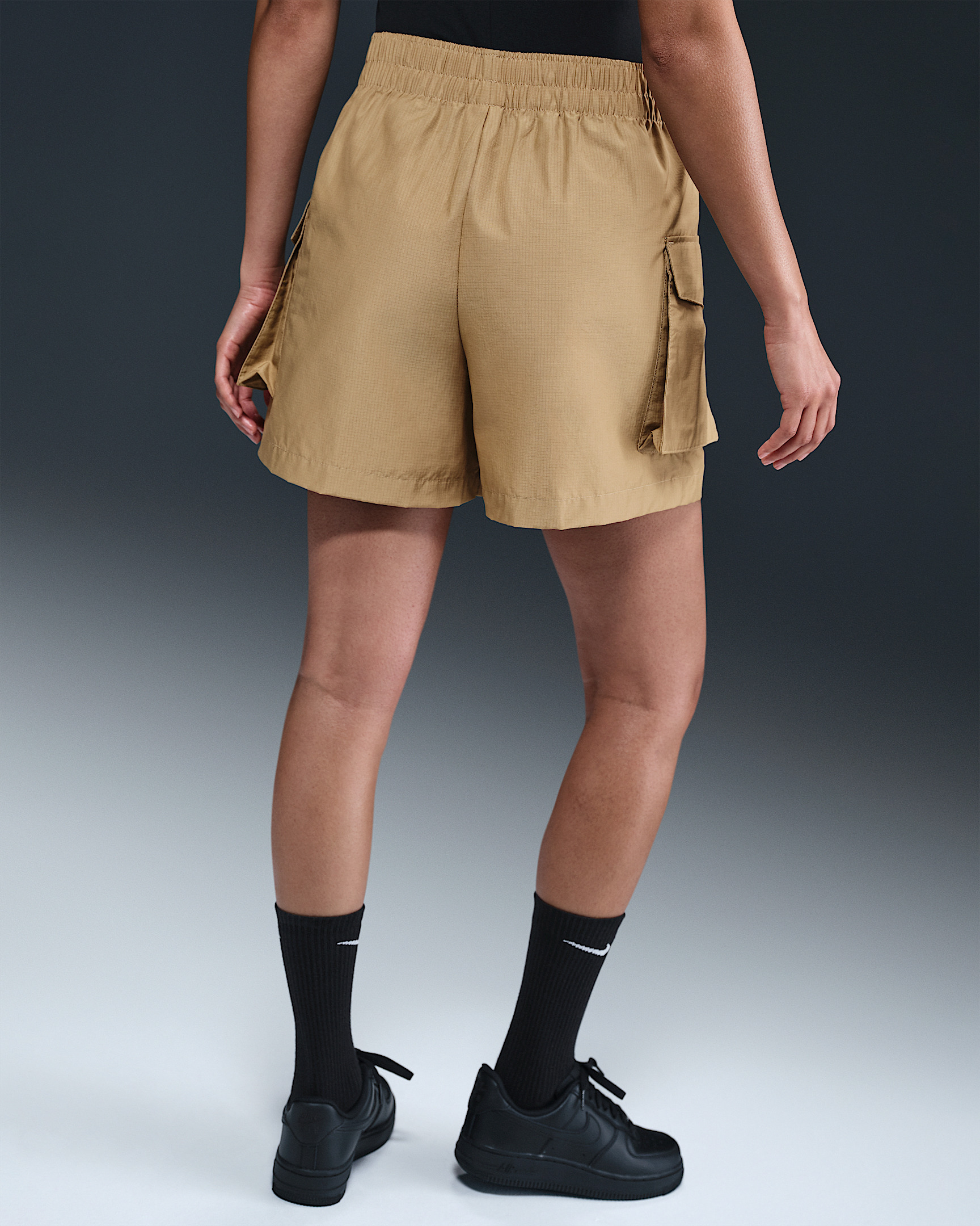 Nike Sportswear Essential Woven Women's High-Waisted 5" Cargo Shorts - 3