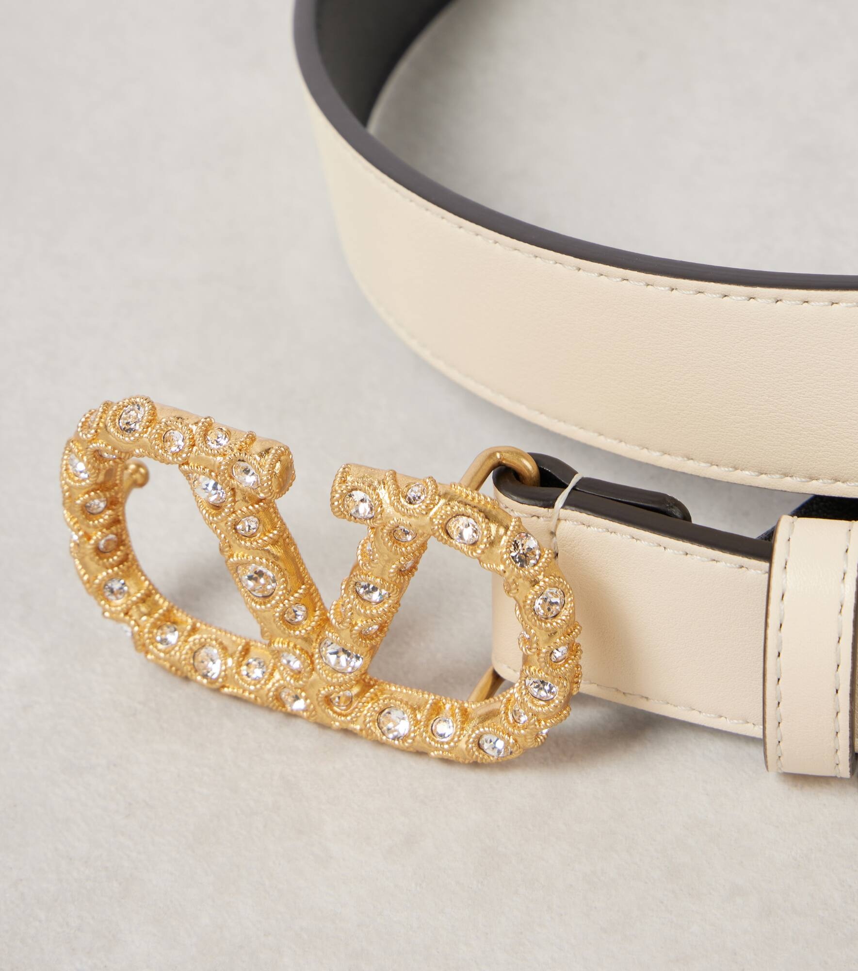 VLogo Signature embellished leather belt - 3