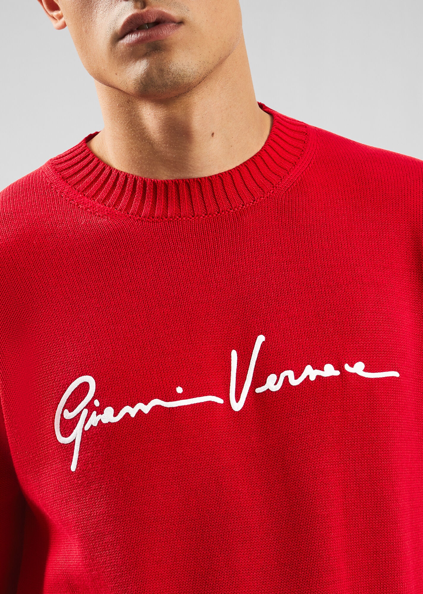 GV Signature Sweater - 5