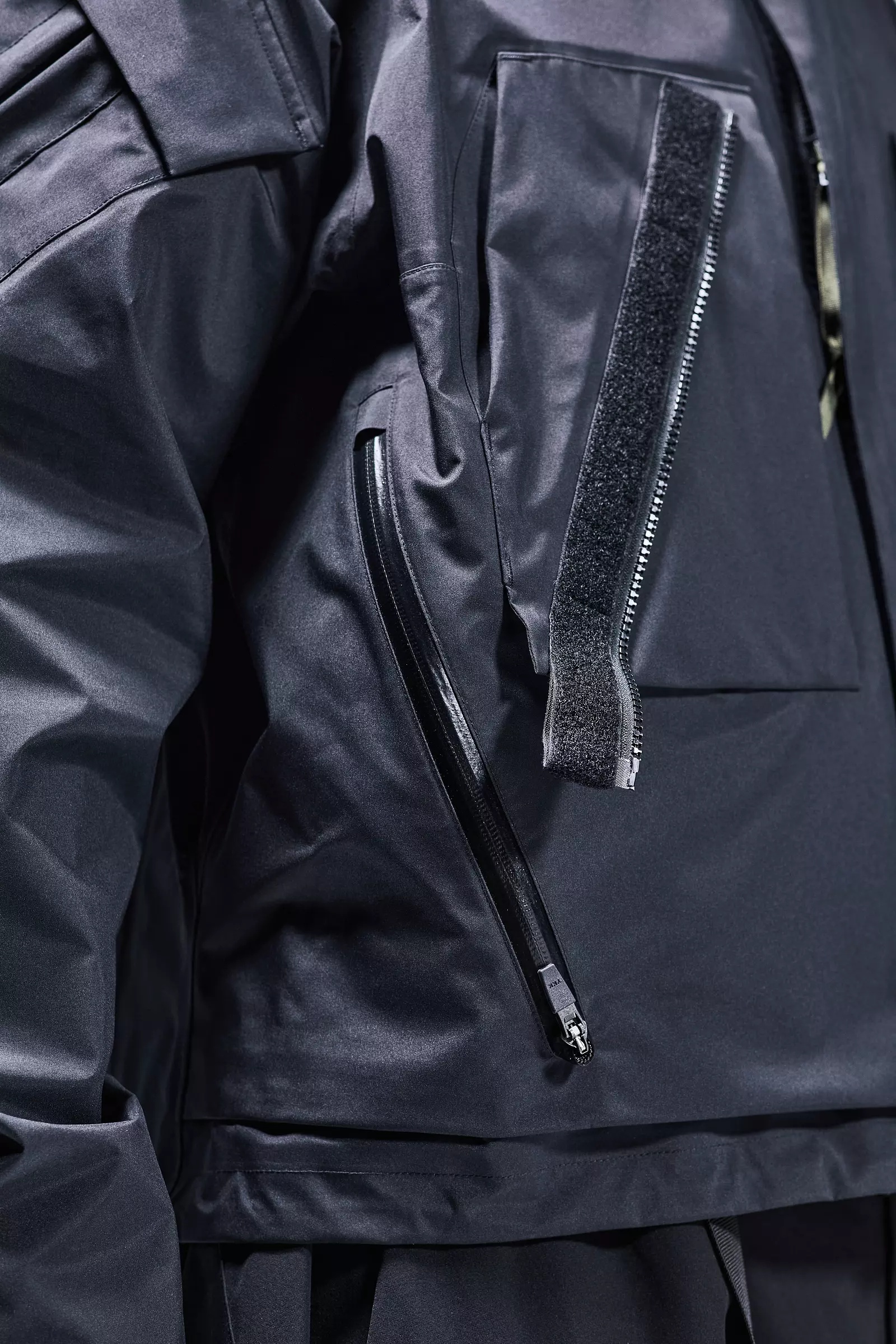 J14-GT 3L Gore-Tex Interops Jacket Black - 22
