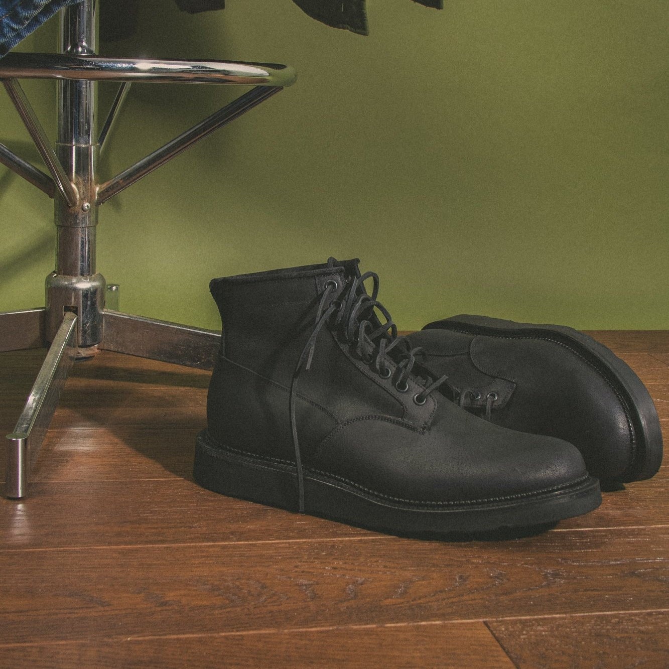 Scout - Black Waxy Commander - 6