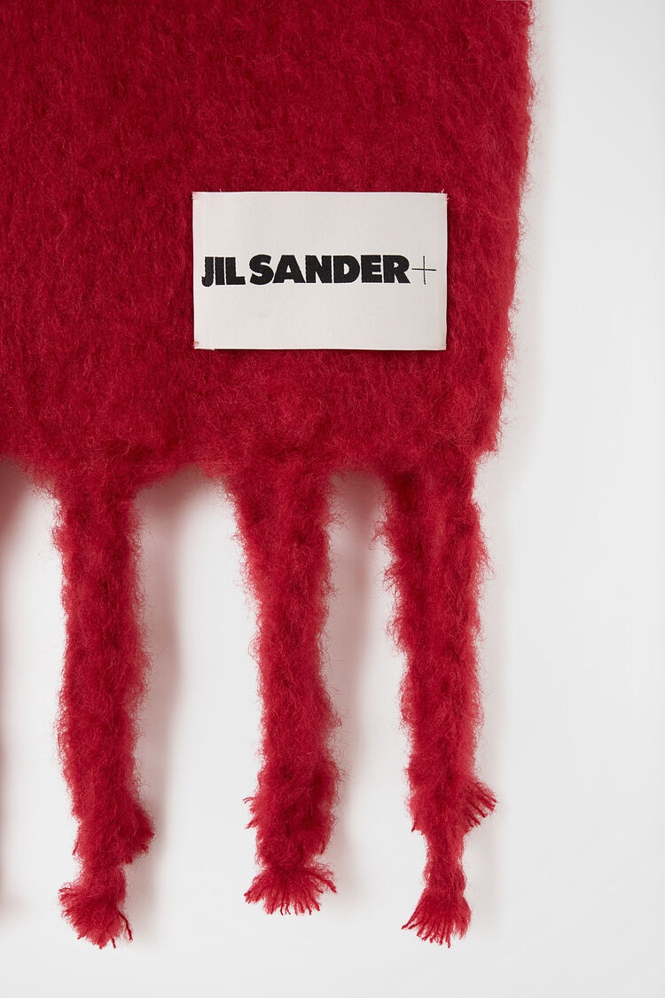 【関税＆送料込み】Jil Sander Scarfs Jil Sander Padded Down Scarf | Neutrals | FARFETCH