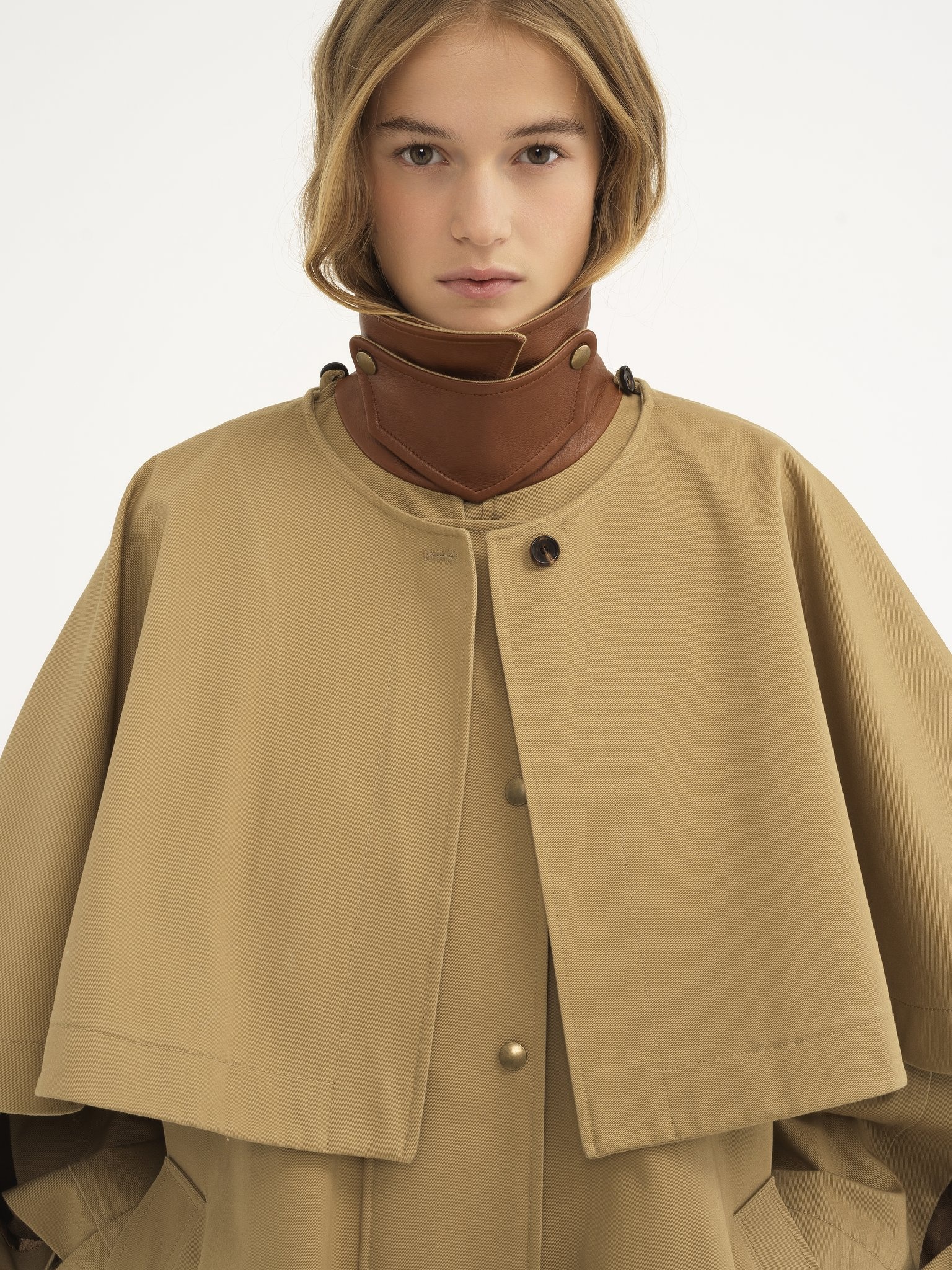 PARKA IN COTTON GABARDINE WITH CAPE - 4