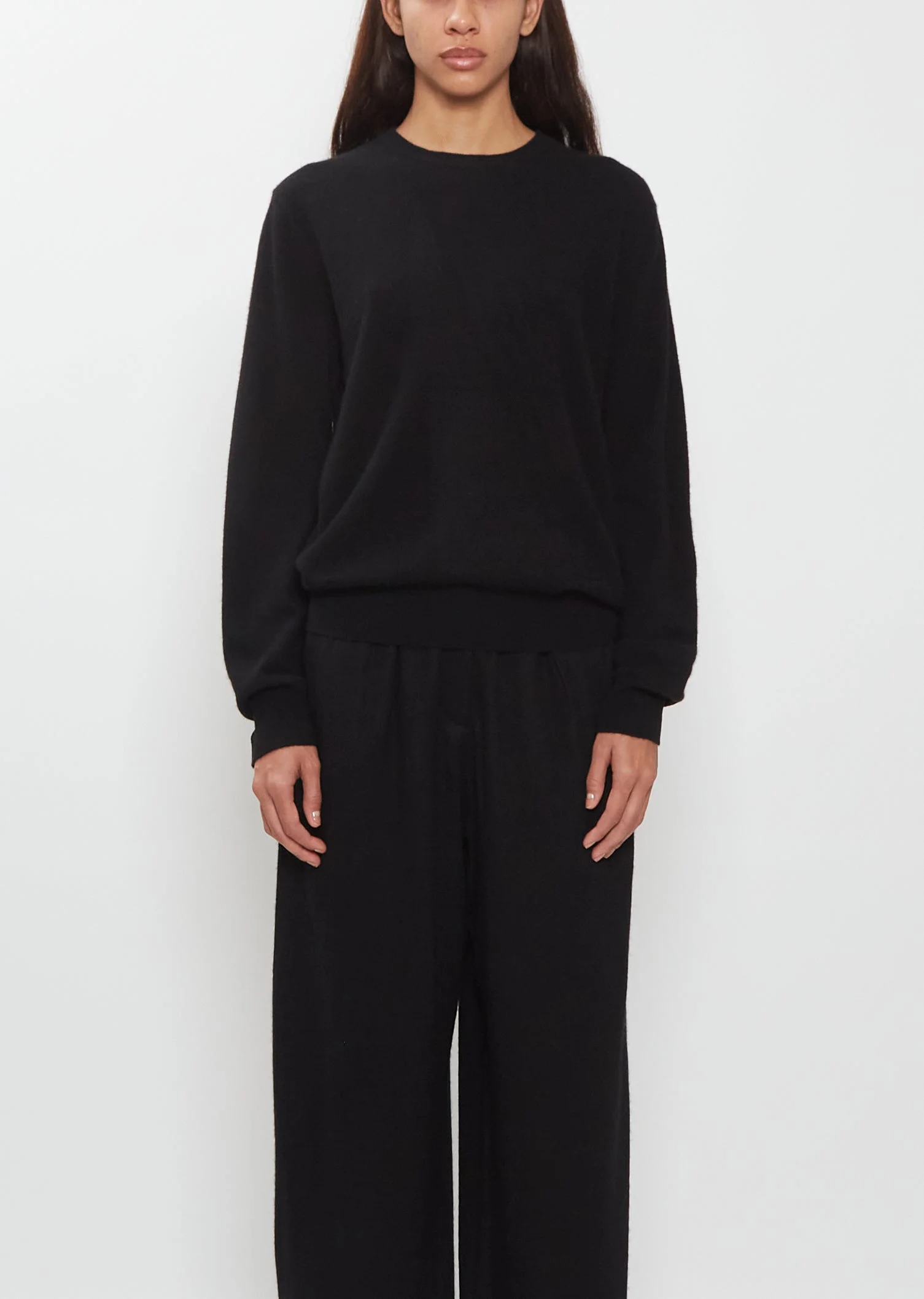 Mini R-Neck Baby Cashmere Sweater — Black - 1