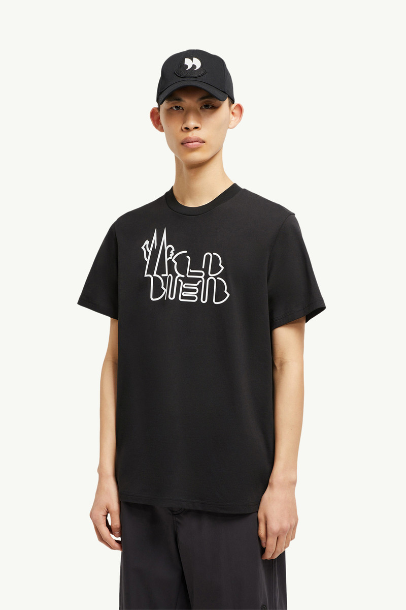 Moncler Curved Logo Cotton T-Shirt outlook