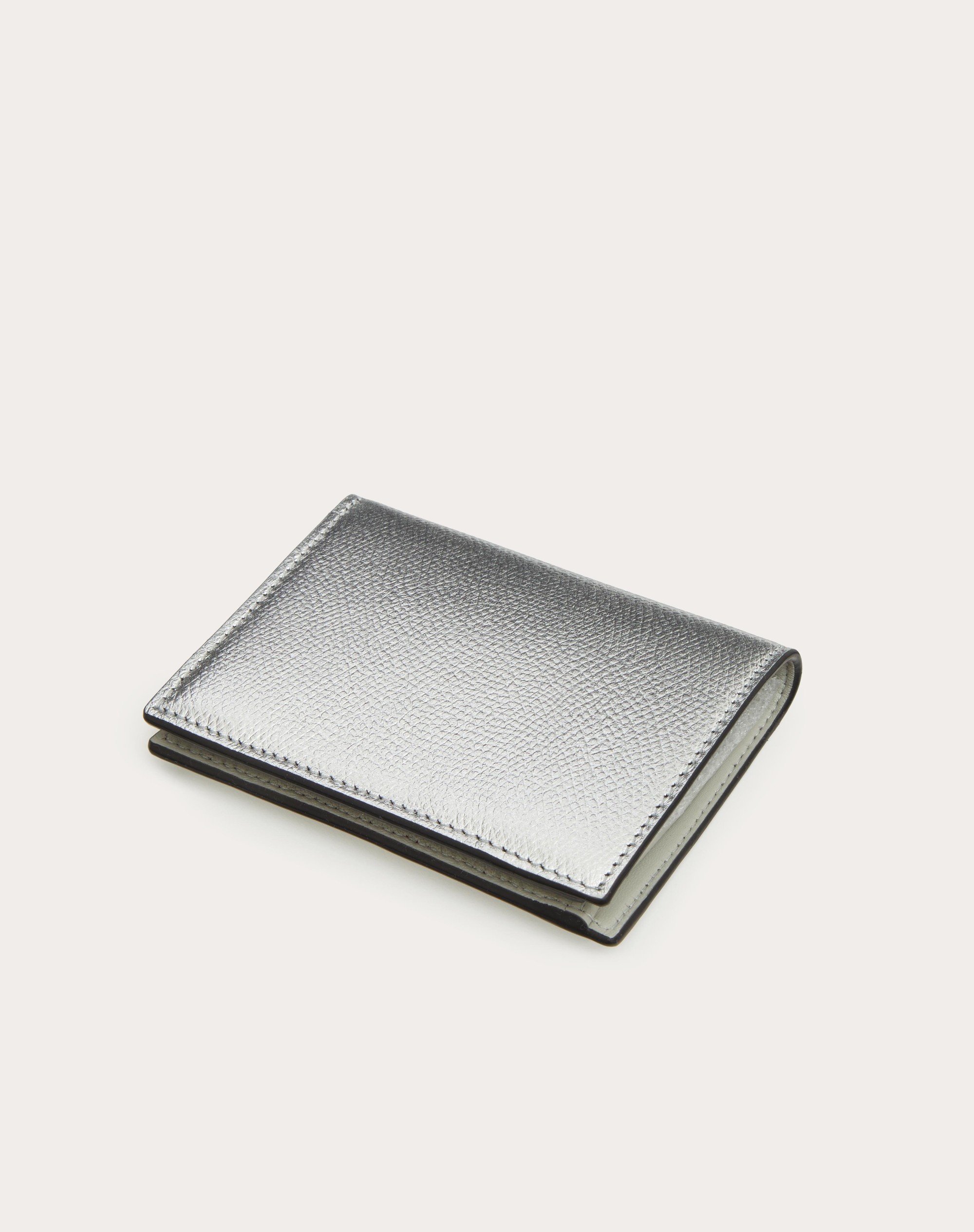VLOGO SIGNATURE METALLIC GRAINY CALFSKIN COMPACT WALLET - 3