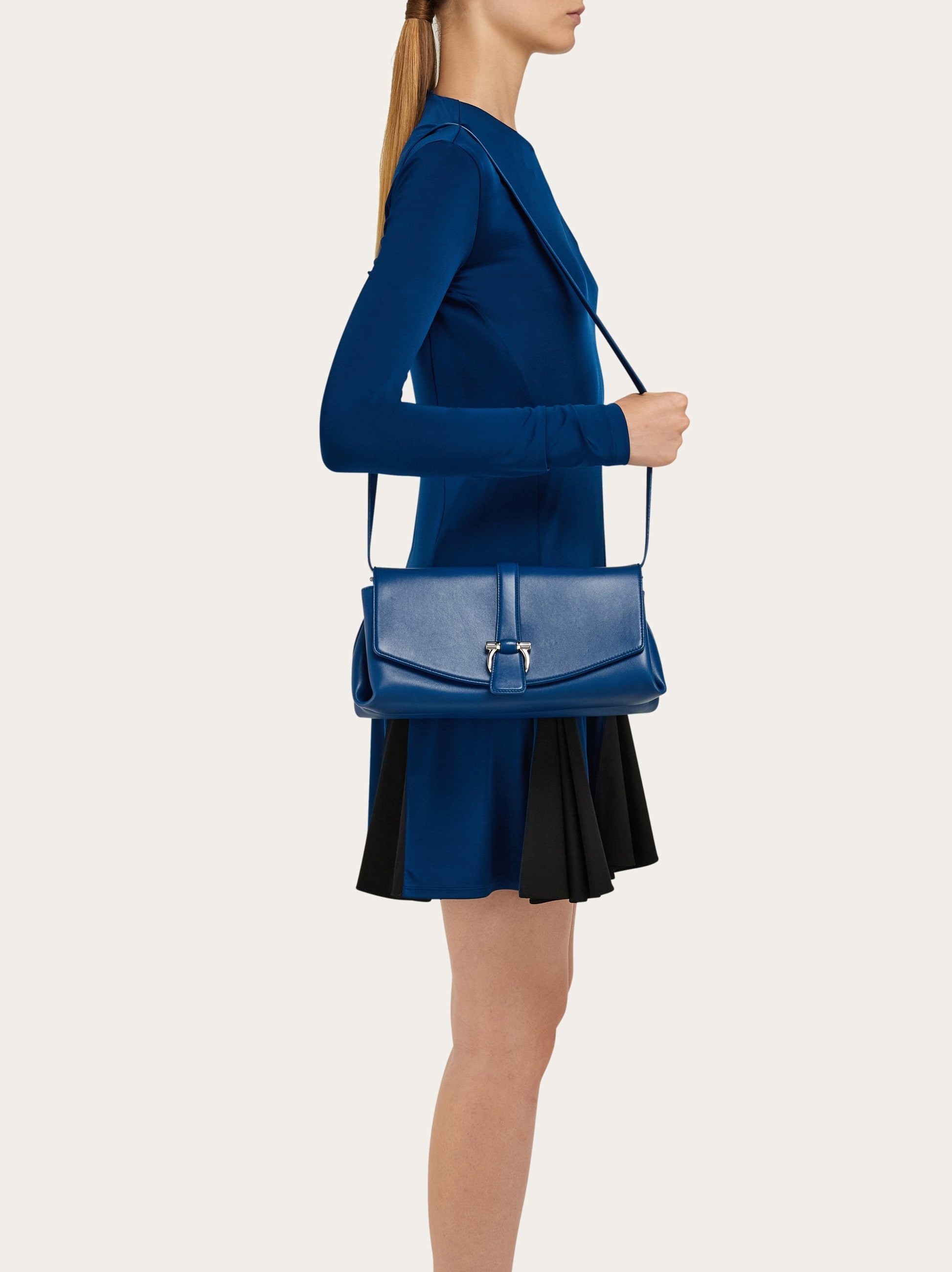 Front flap crossbody bag (S) - 3