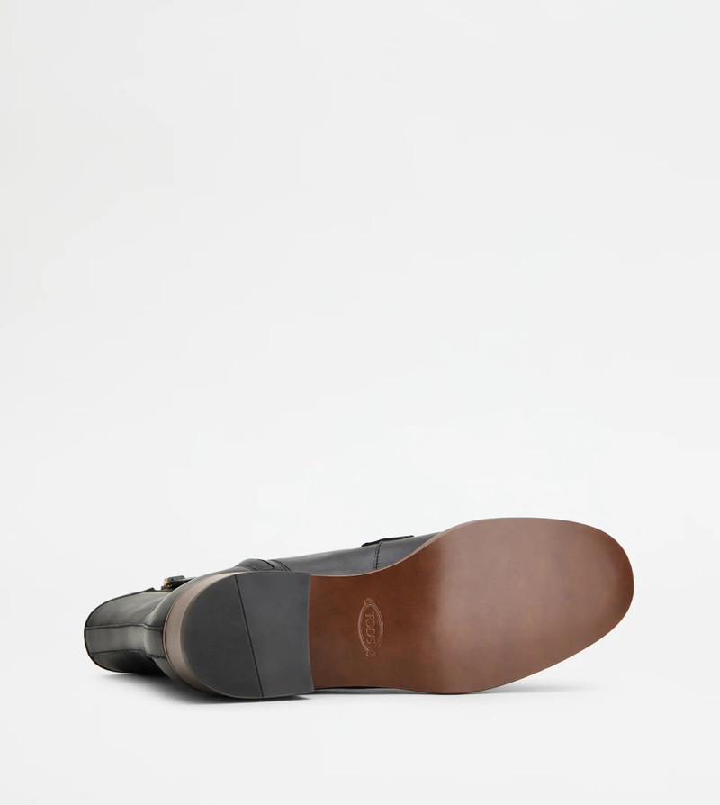 ANKLE BOOTS IN LEATHER - BLACK 4