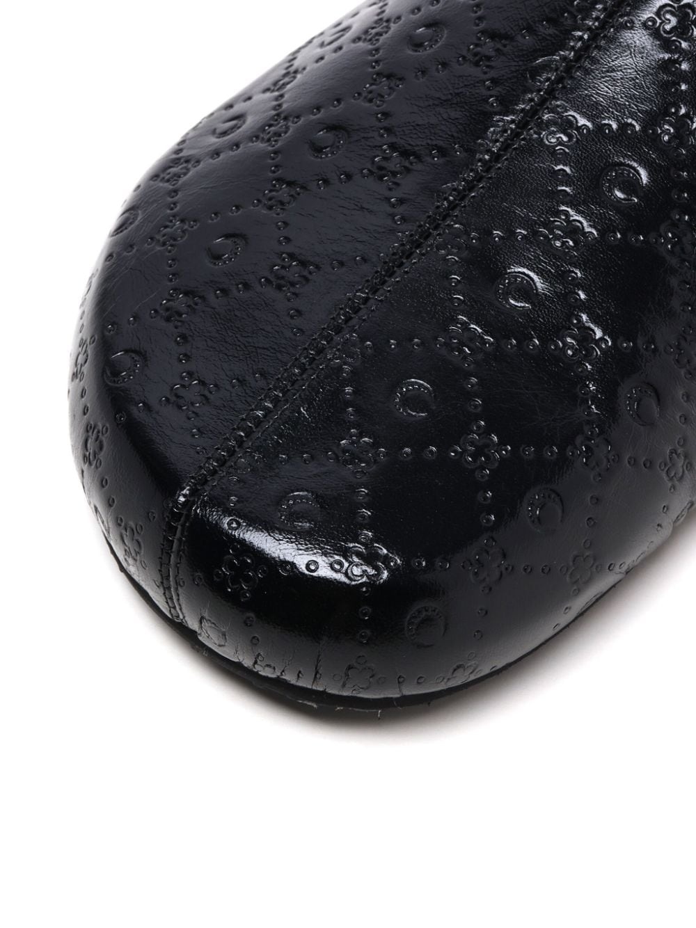 Moon-embossed slippers - 5