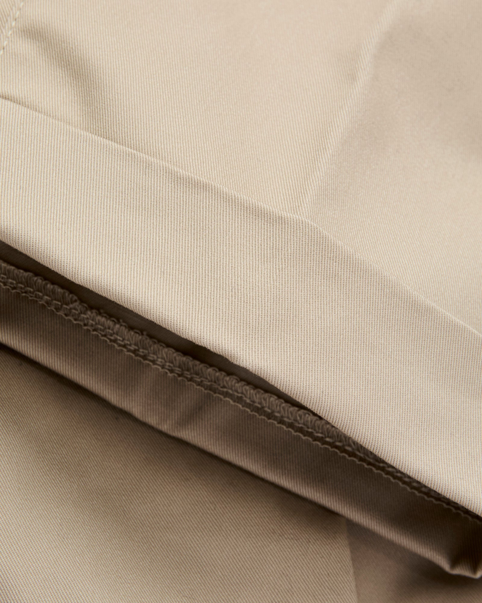 2-Pleat Twill Trousers in Khaki - 7