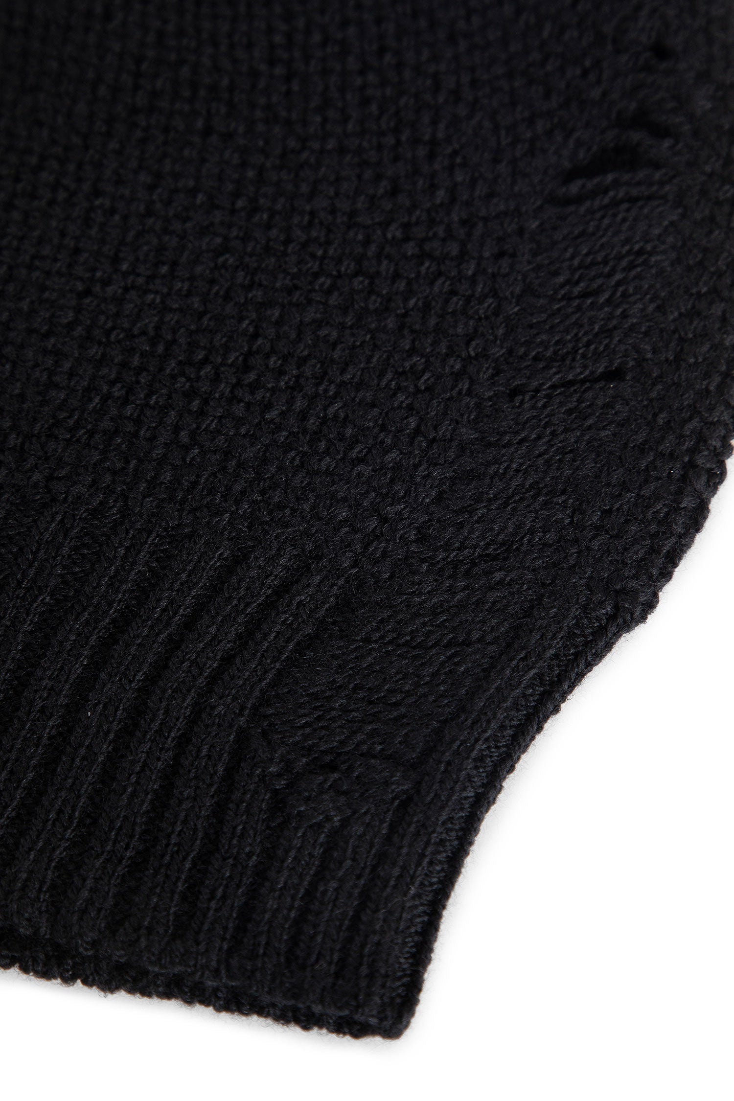 Edon-Destroyed-Seed-Stitch-Beanie - 3