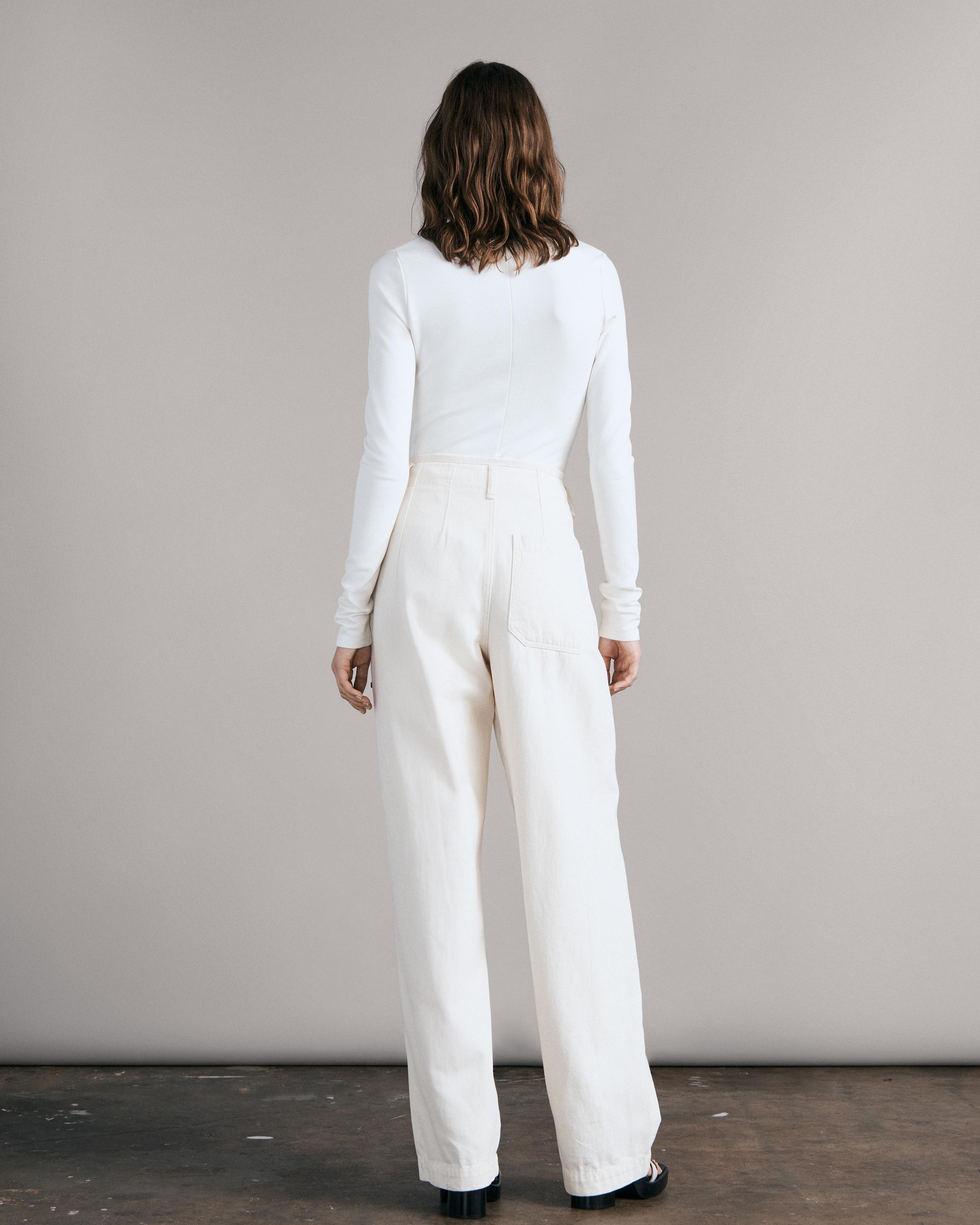 High Rise Pleated Cotton Trouser
Classic Fit Pant - 5