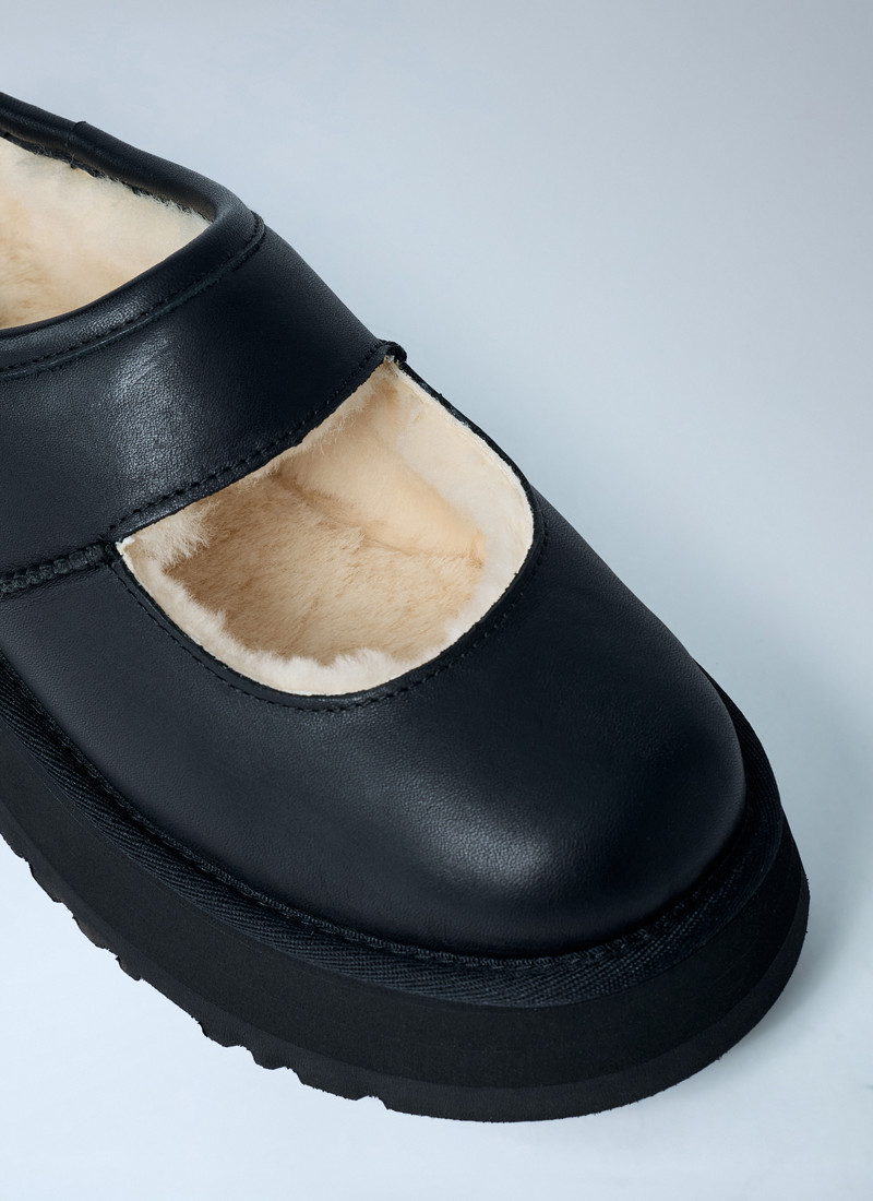 UGG May Jane Bea Leather Shoes outlook