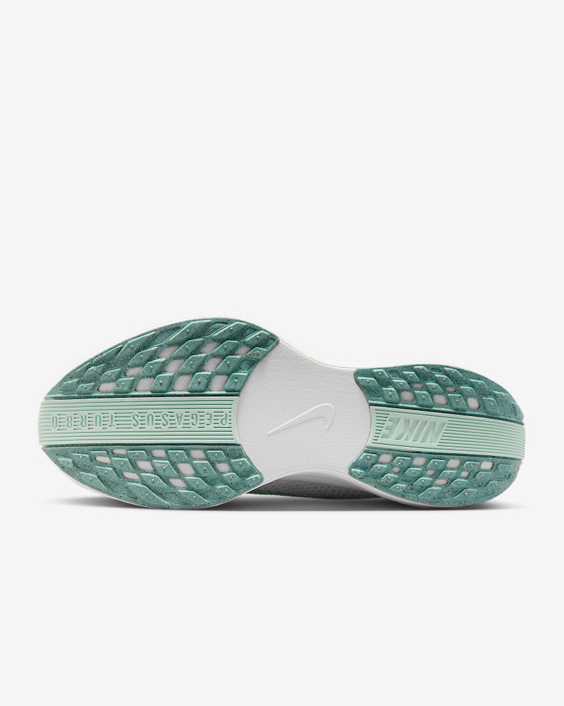 Nike Nike Pegasus Plus Women's Road Running Shoes outlook