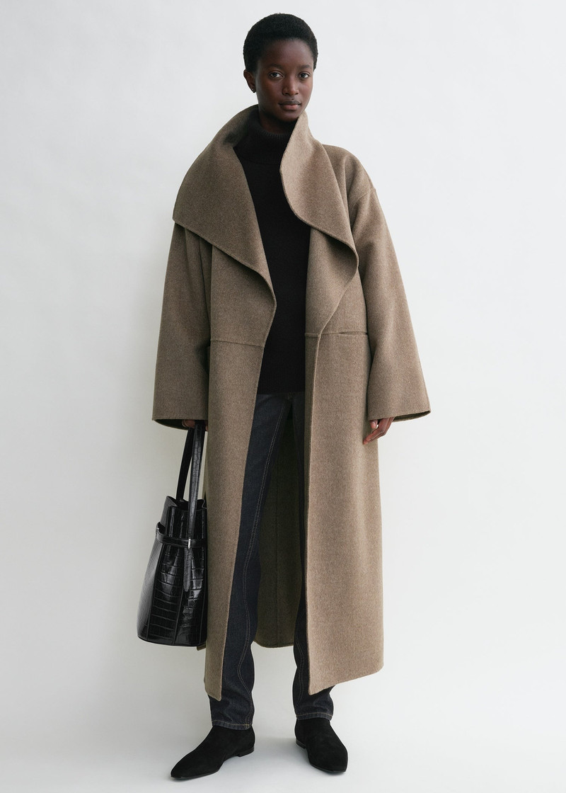 Totême Signature wool cashmere coat oak outlook