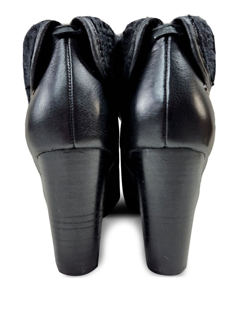 UGG 95mm Dandylion boots outlook