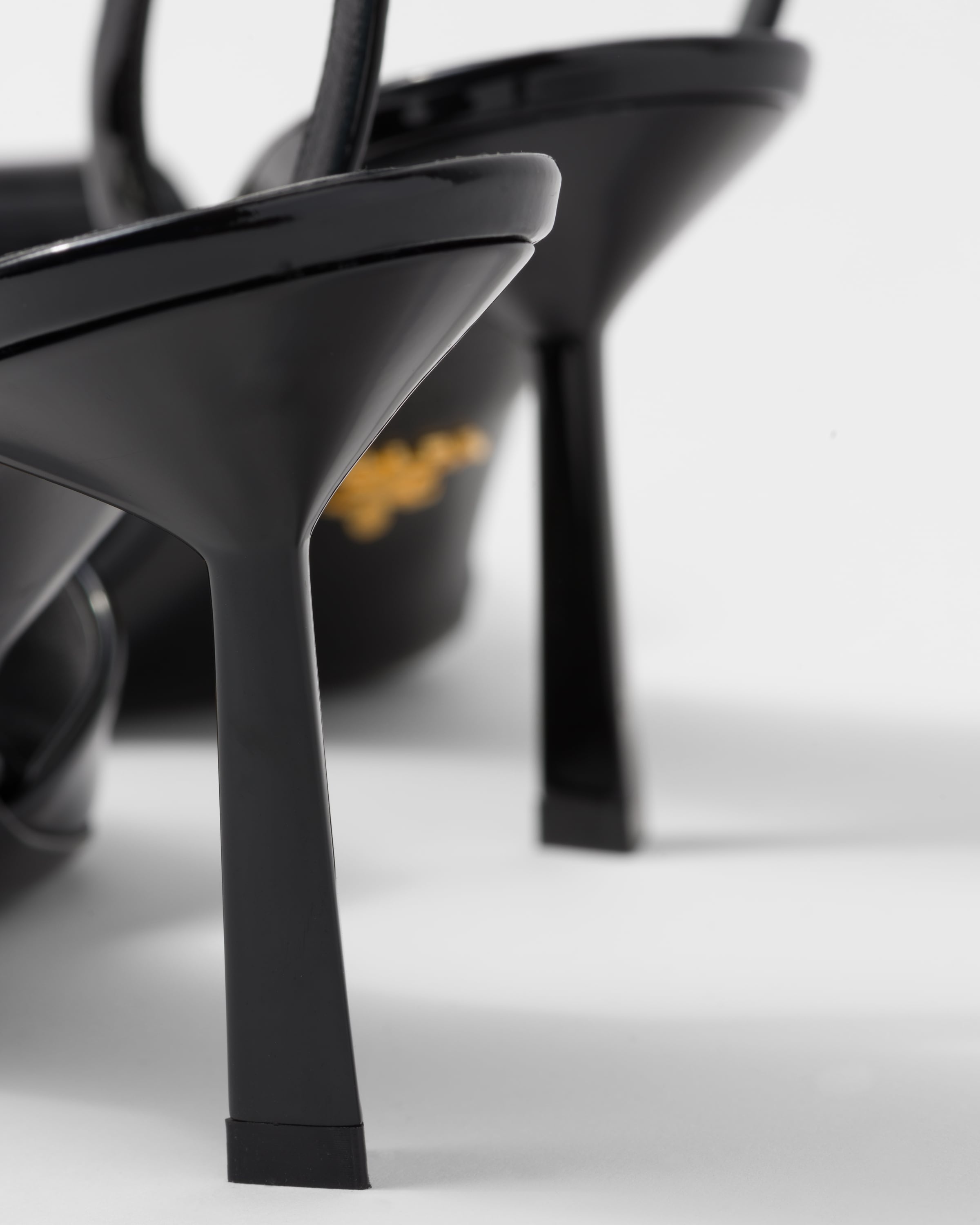Patent leather sandals - 7