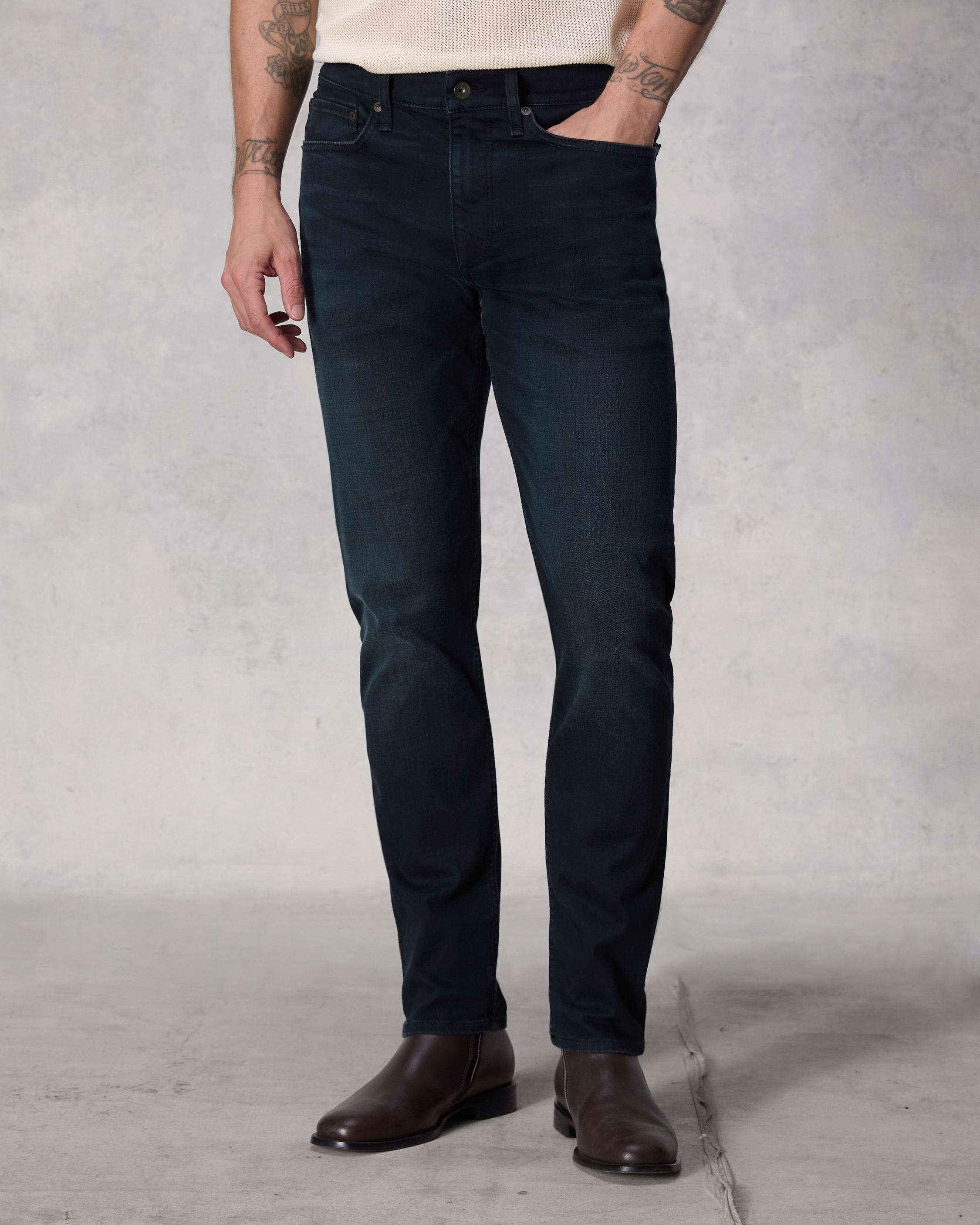Fit 3 - Evans
Athletic Fit Aero Stretch Jean - 5