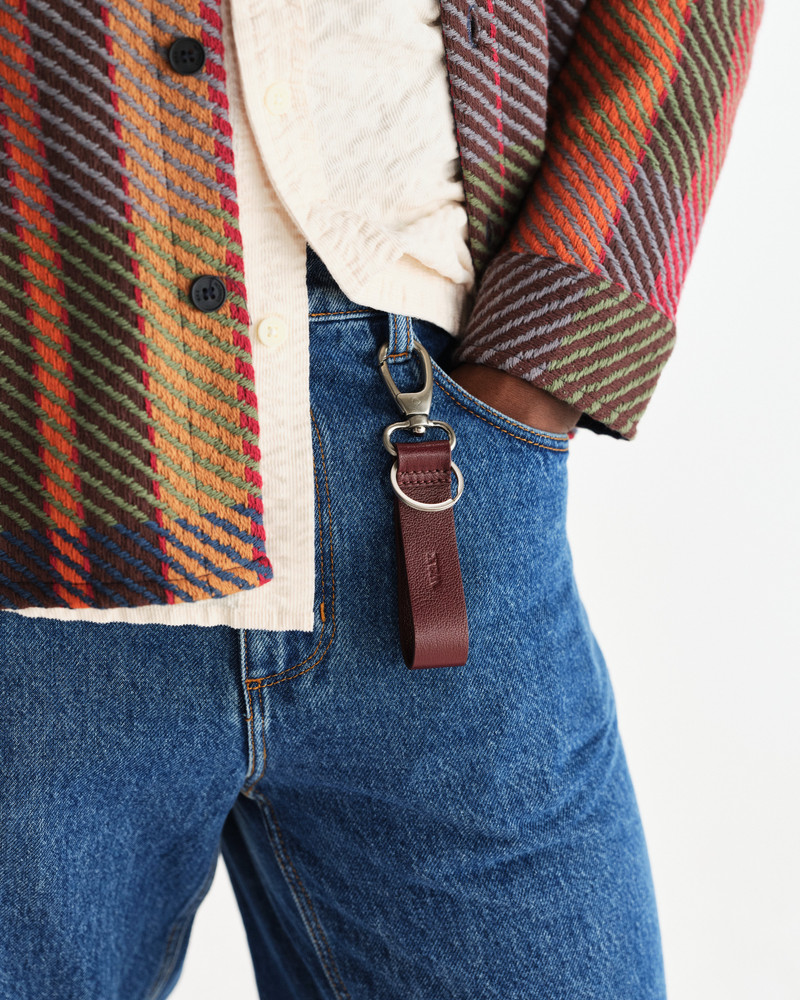 Wax London Boston - Cherry Retro Grain Leather Keyring outlook