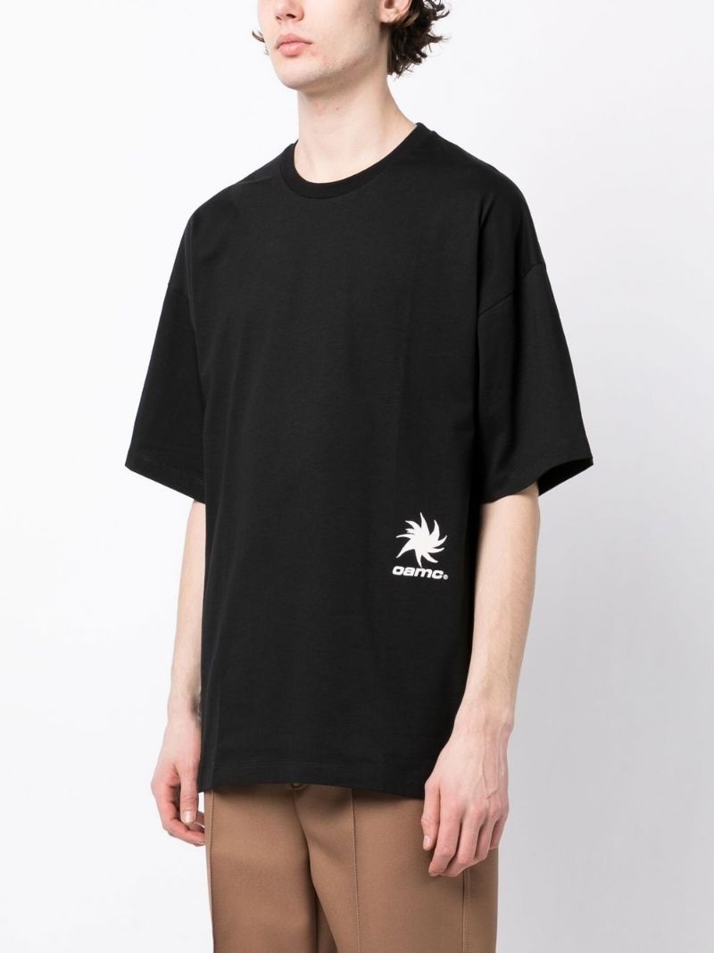 graphic-print short-sleeved T-shirt - 4