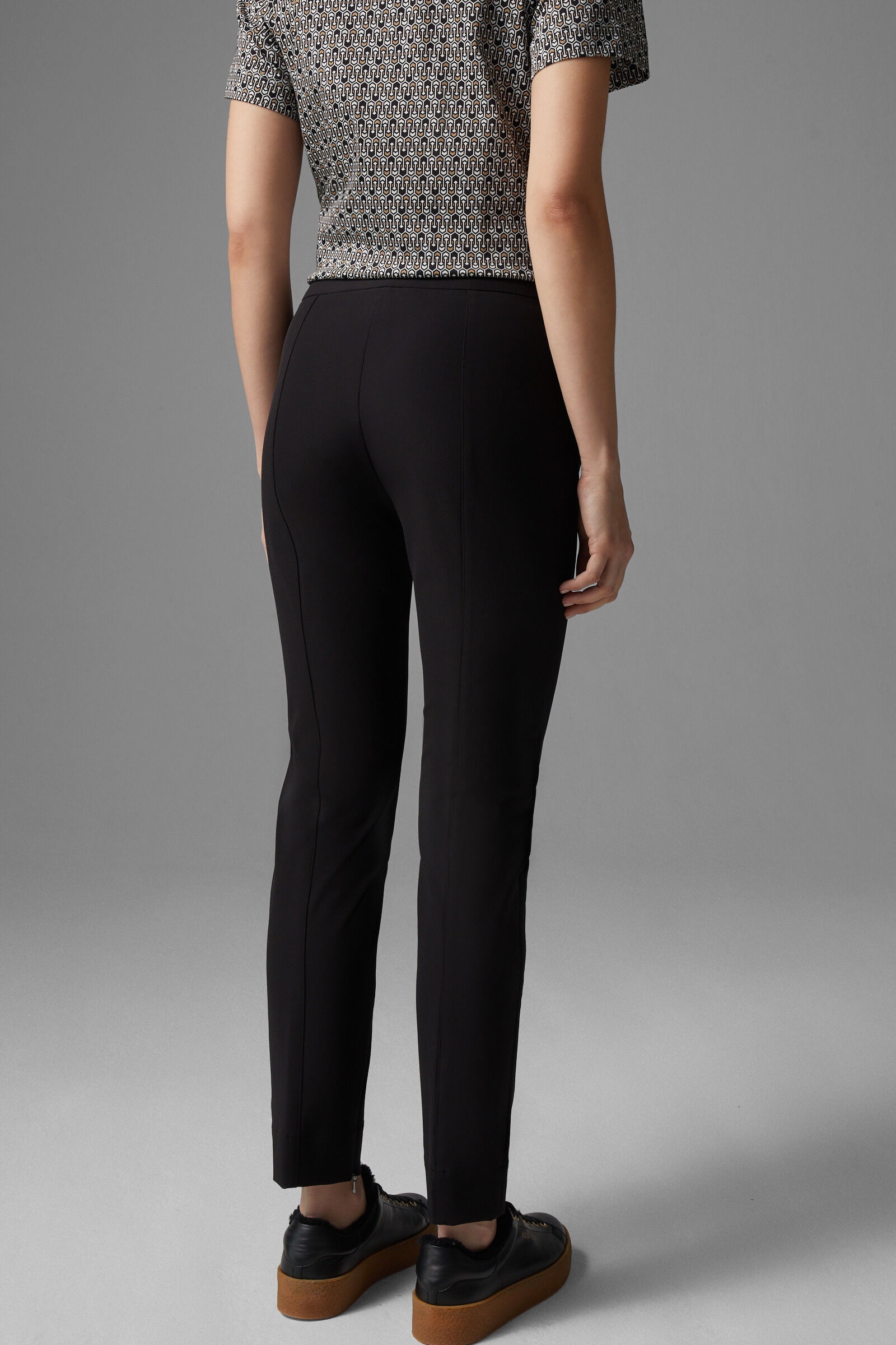 Franca stretch pants in Black - 3