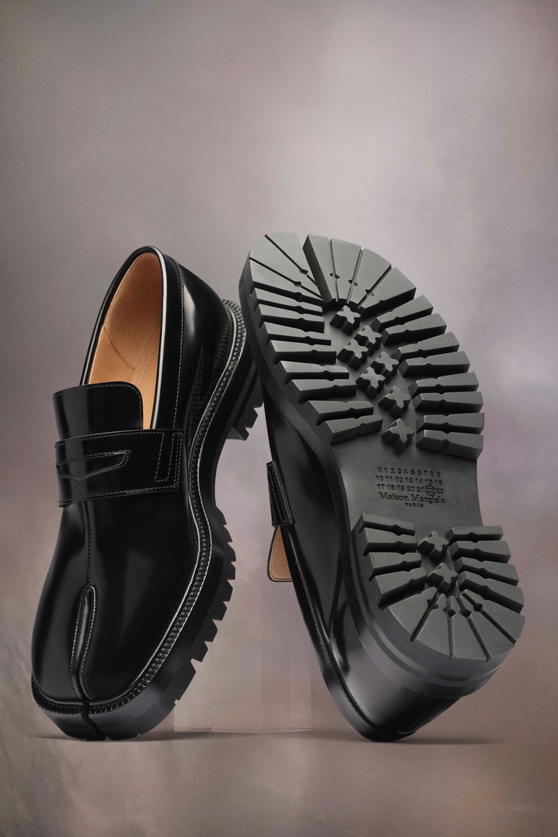 Maison Margiela Tabi loafers outlook