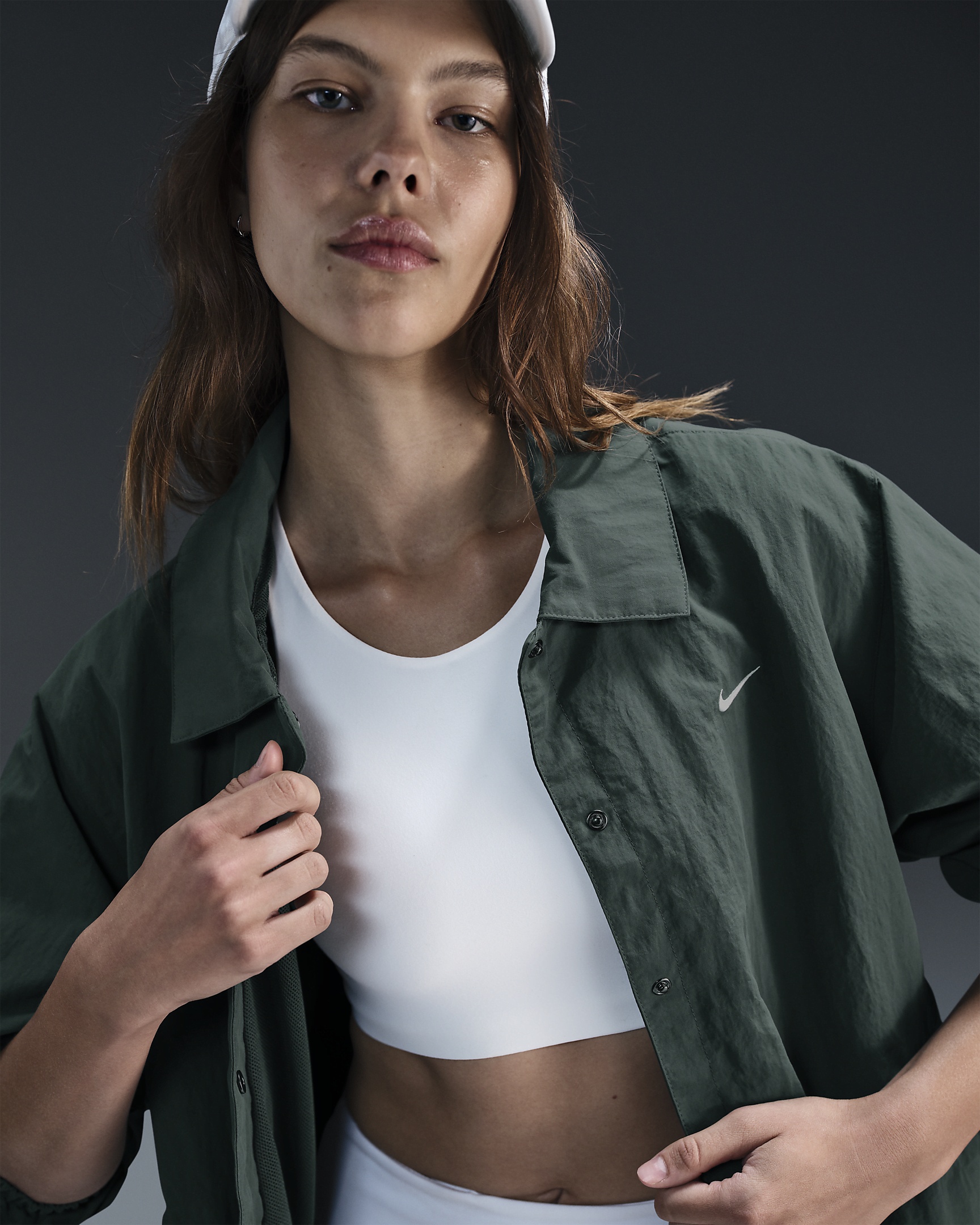 ジャケット Nike Sportswear Essentials Women's Oversized UV Woven Coach Nike Nike Sportswear Essential Women's Oversized UV Woven