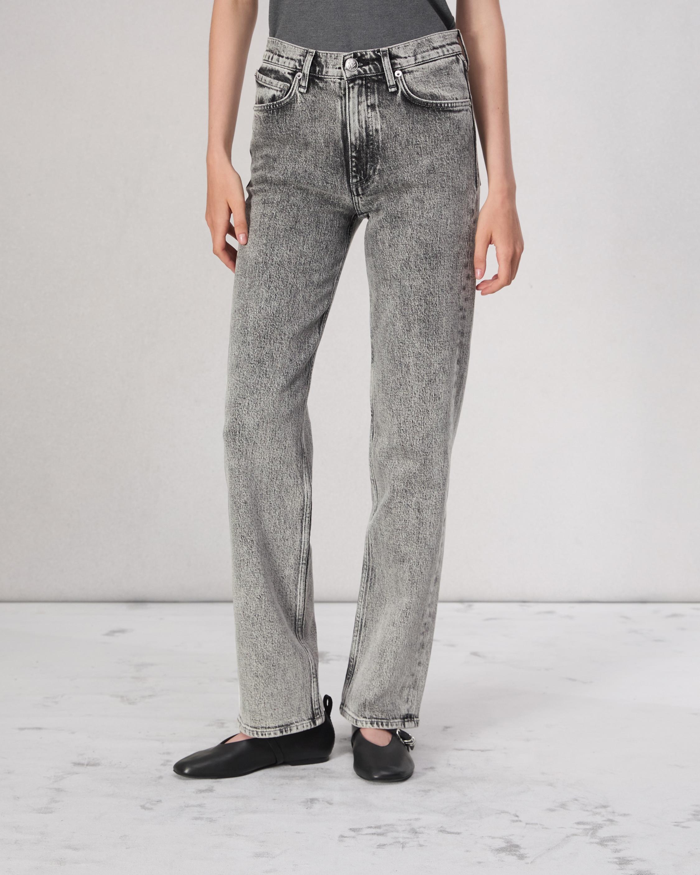 Harlow Straight Jean
Vintage Stretch Denim - 3