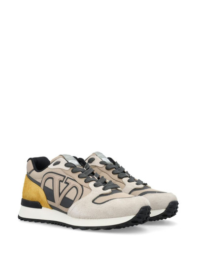 Valentino VLogo Pace sneakers outlook