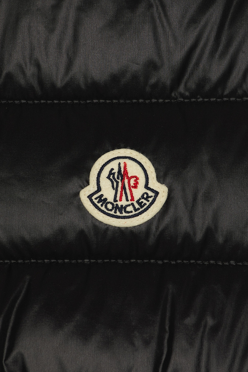 Moncler Gui Vest outlook