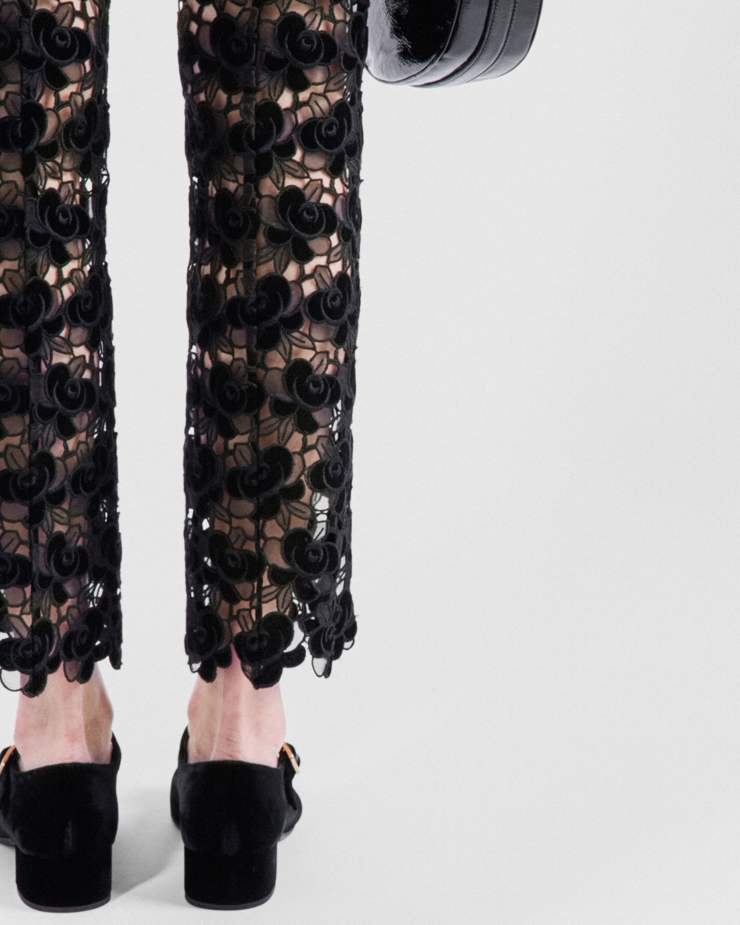 Guipure lace trousers - 4