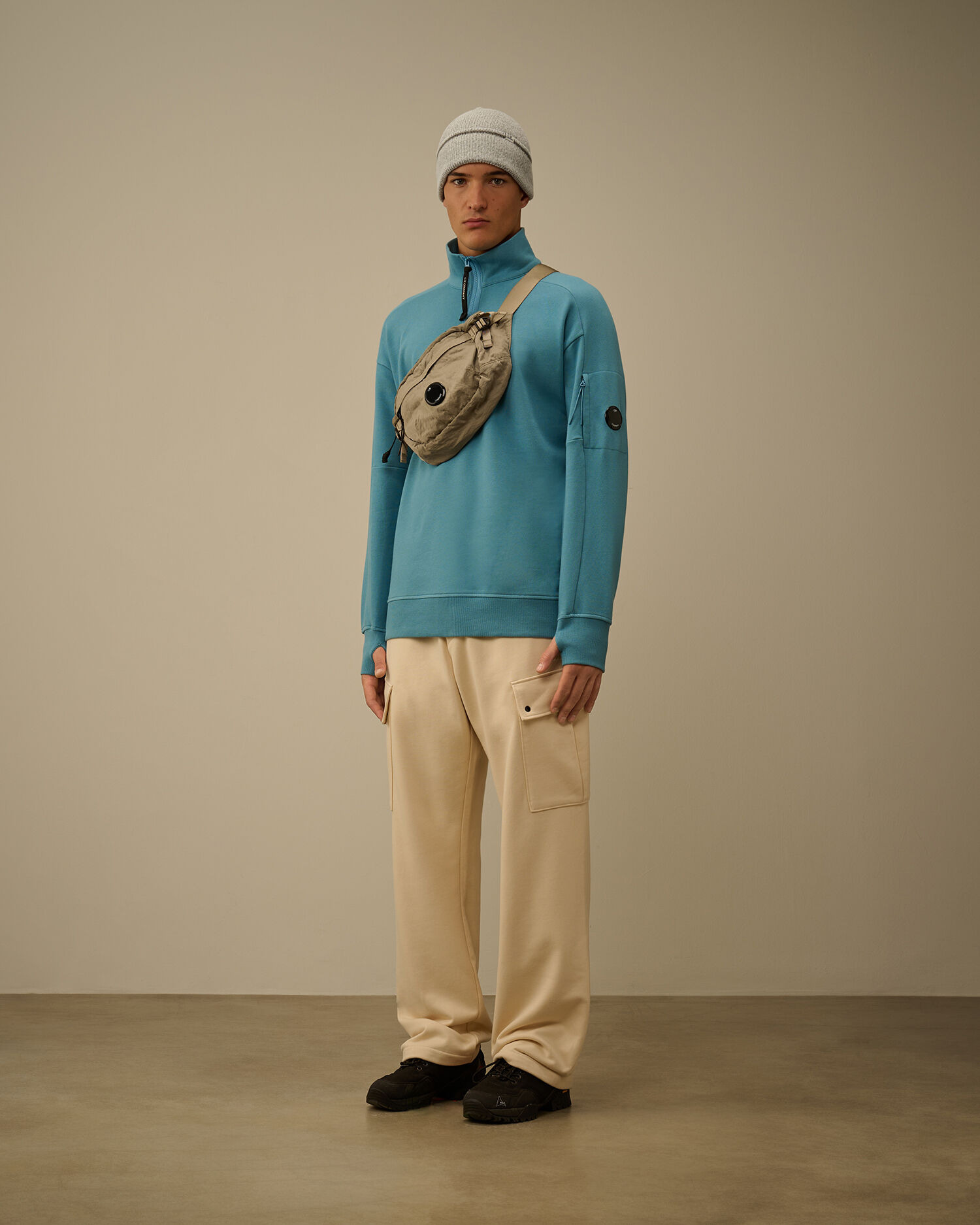 Diagonal Raised Fleece Half Zip Sweatshirt - 2