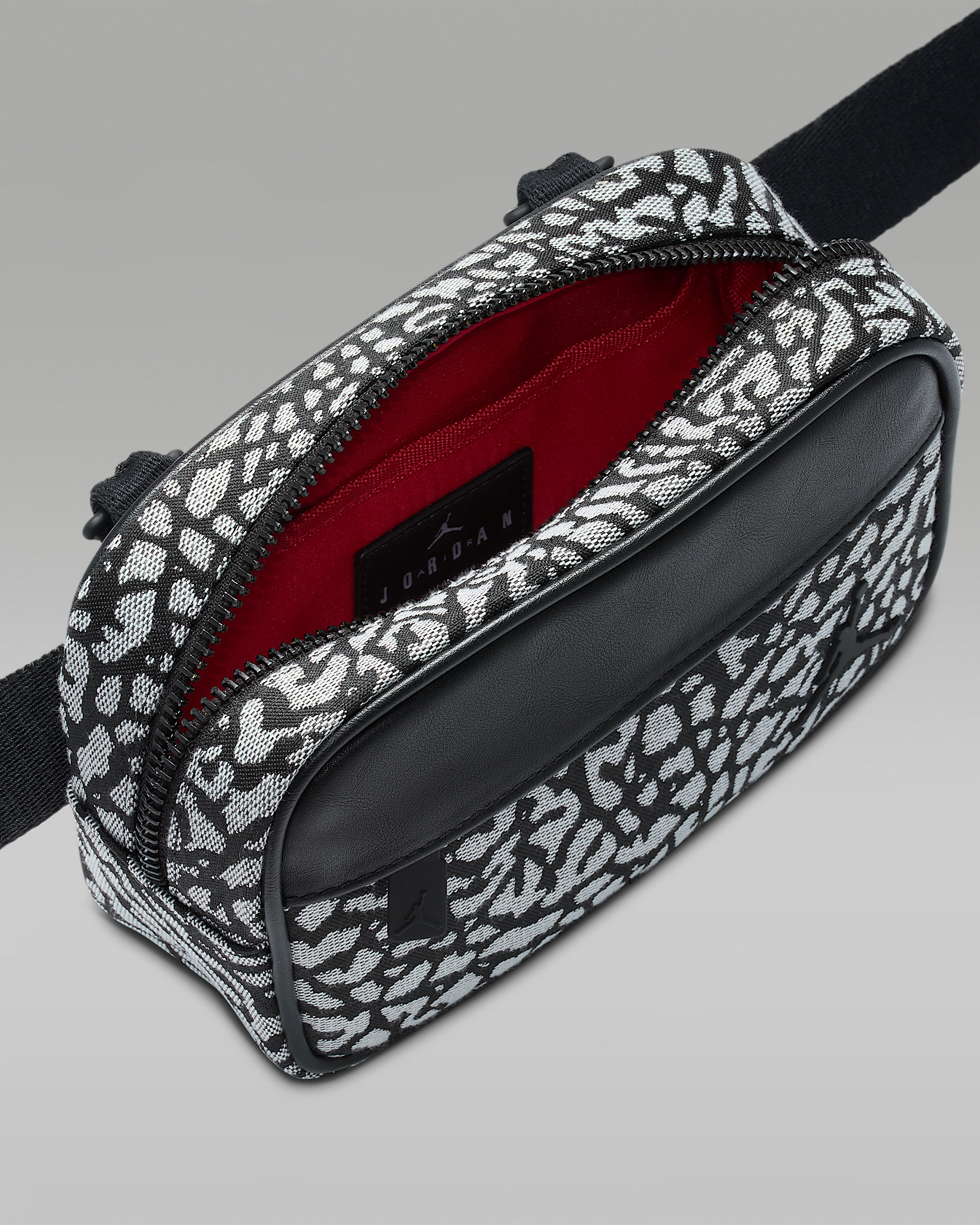 Jordan Icon Camera Bag (1.6L) - 4