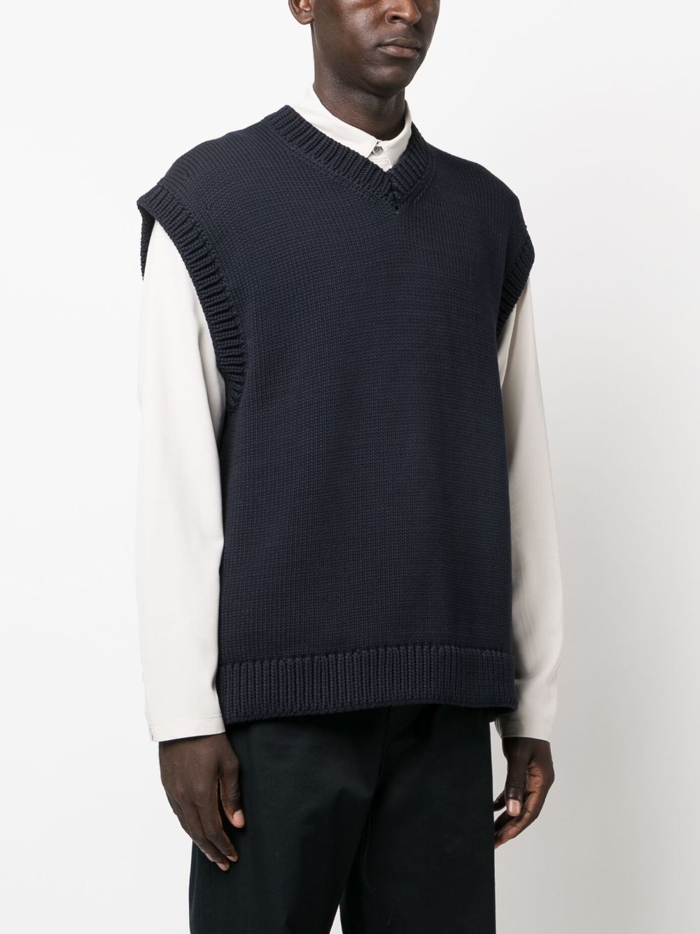 V-neck cotton-blend knitted vest - 3