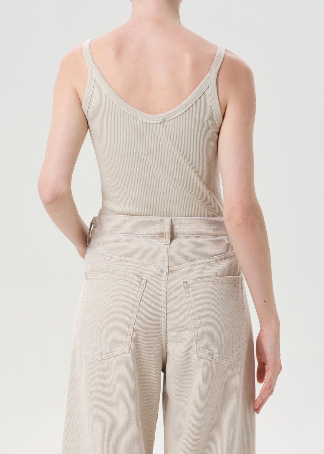 JORDAN TANK IN RICE GRASS - 3