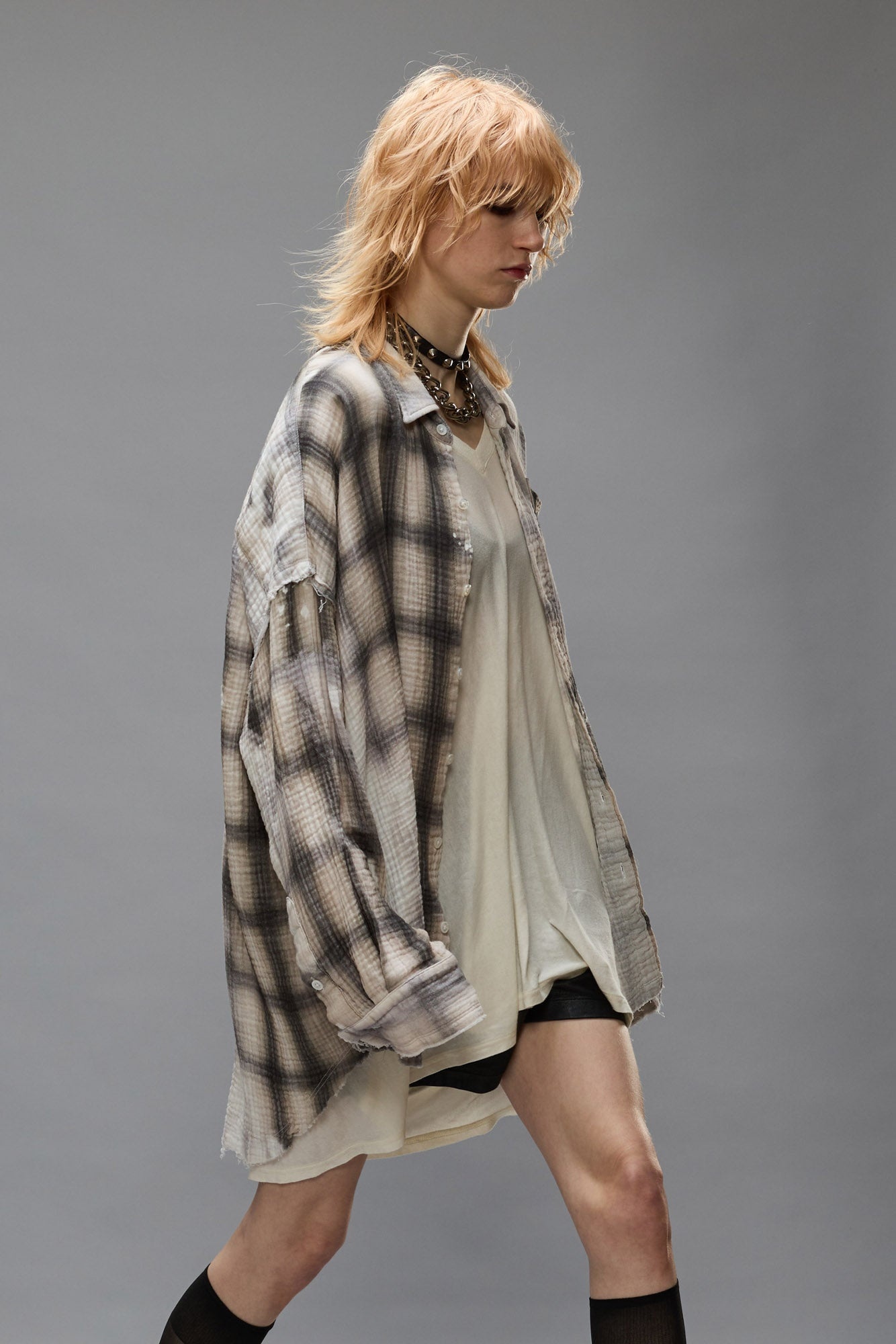 SHREDDED SEAM DROP NECK - PRINTED GREY PLAID - 1