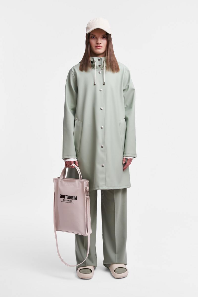 Stutterheim Mosebacke Raincoat Sage outlook