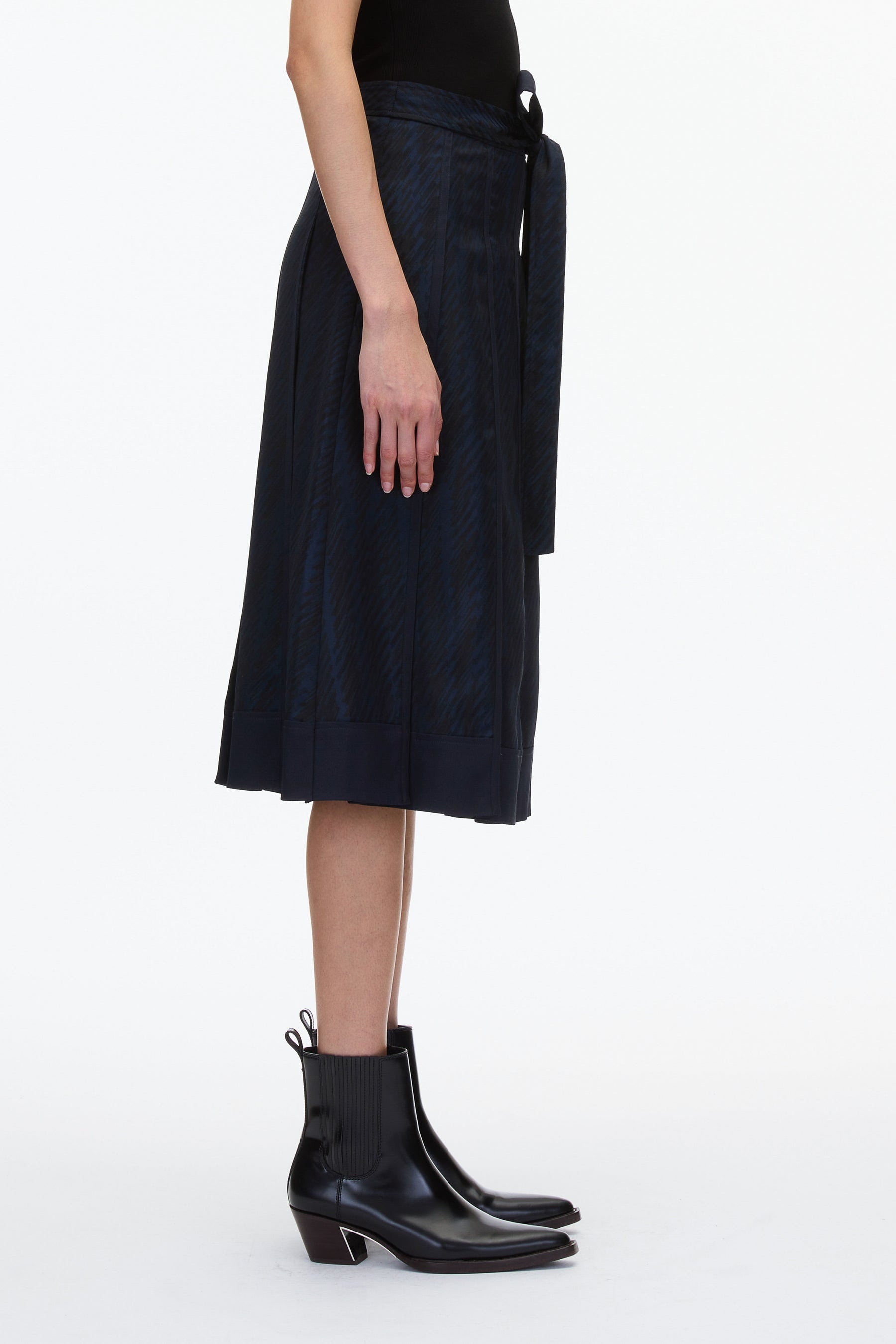 Jacquard Pleated Skirt with Tie Waist - 3