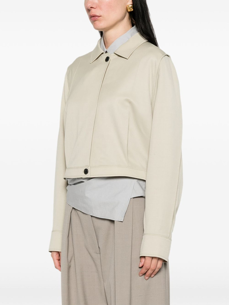 buttoned jacket 3