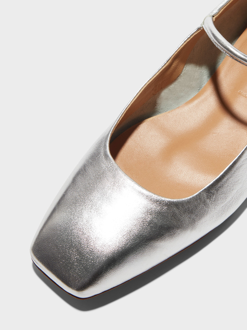 Uma Mary-Jane Flats 3