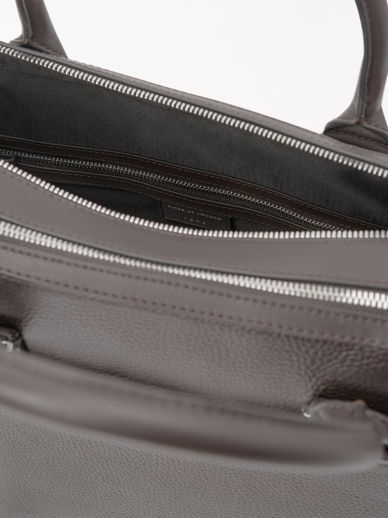 Burin Leather Briefcase 4