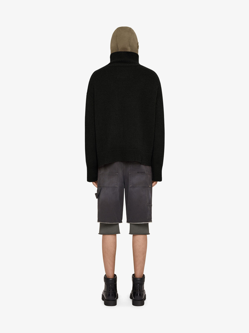 OVERSIZED TURTLENECK SWEATER IN CASHMERE 4