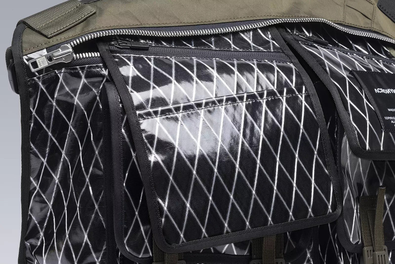 3A-1-MULTI Interops Einsatztasche Black/Olive 10