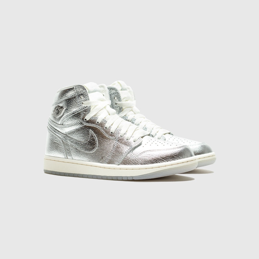 WMNS AIR JORDAN 1 RETRO HIGH "METALLIC SILVER" - 2