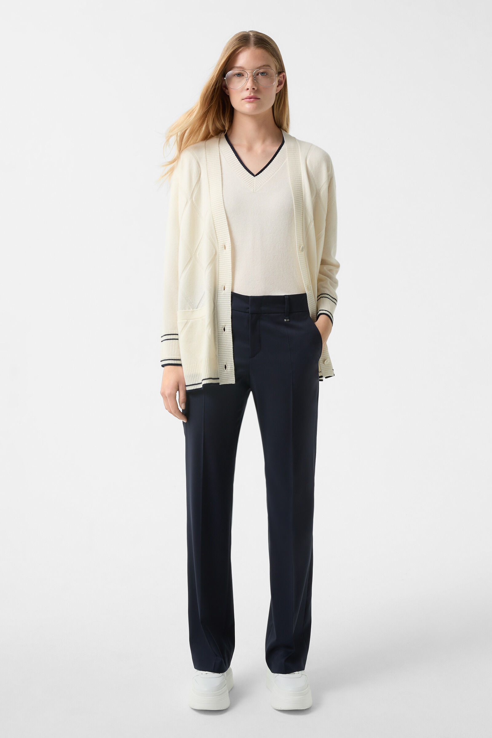 Cardigan Cherry in Cream - 4