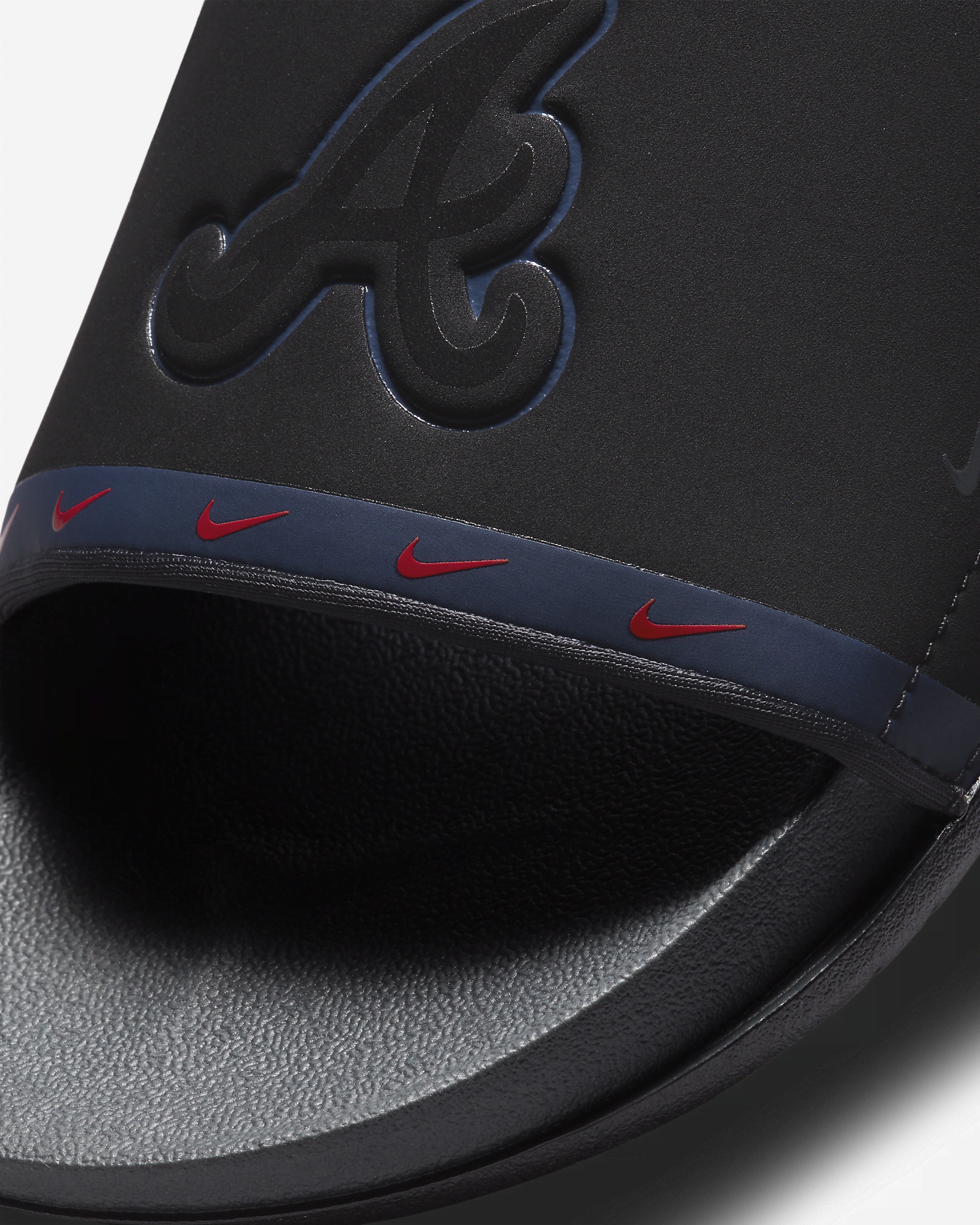 Nike Offcourt (MLB Atlanta Braves) Slide - 6